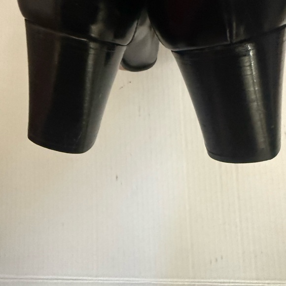 Cole Haan Women's Classic Black Leather Loafers - Picture 3 of 4